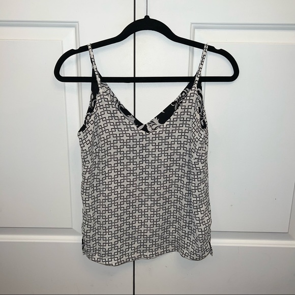 White House Black Market Reversible Tank Top - Picture 4 of 7